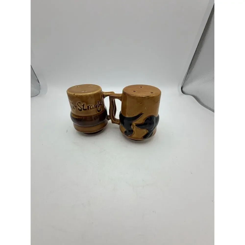 Vintage Hi Stranger Dachshund Dog Ceramic Salt & Pepper Shaker Pair Kitschy Fun